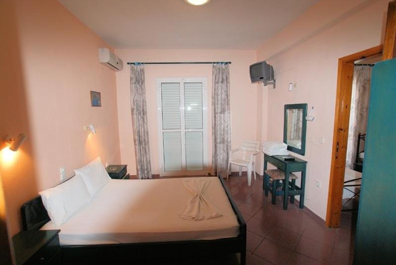 Ilias Studios - Rooms Patitírion Zewnętrze zdjęcie