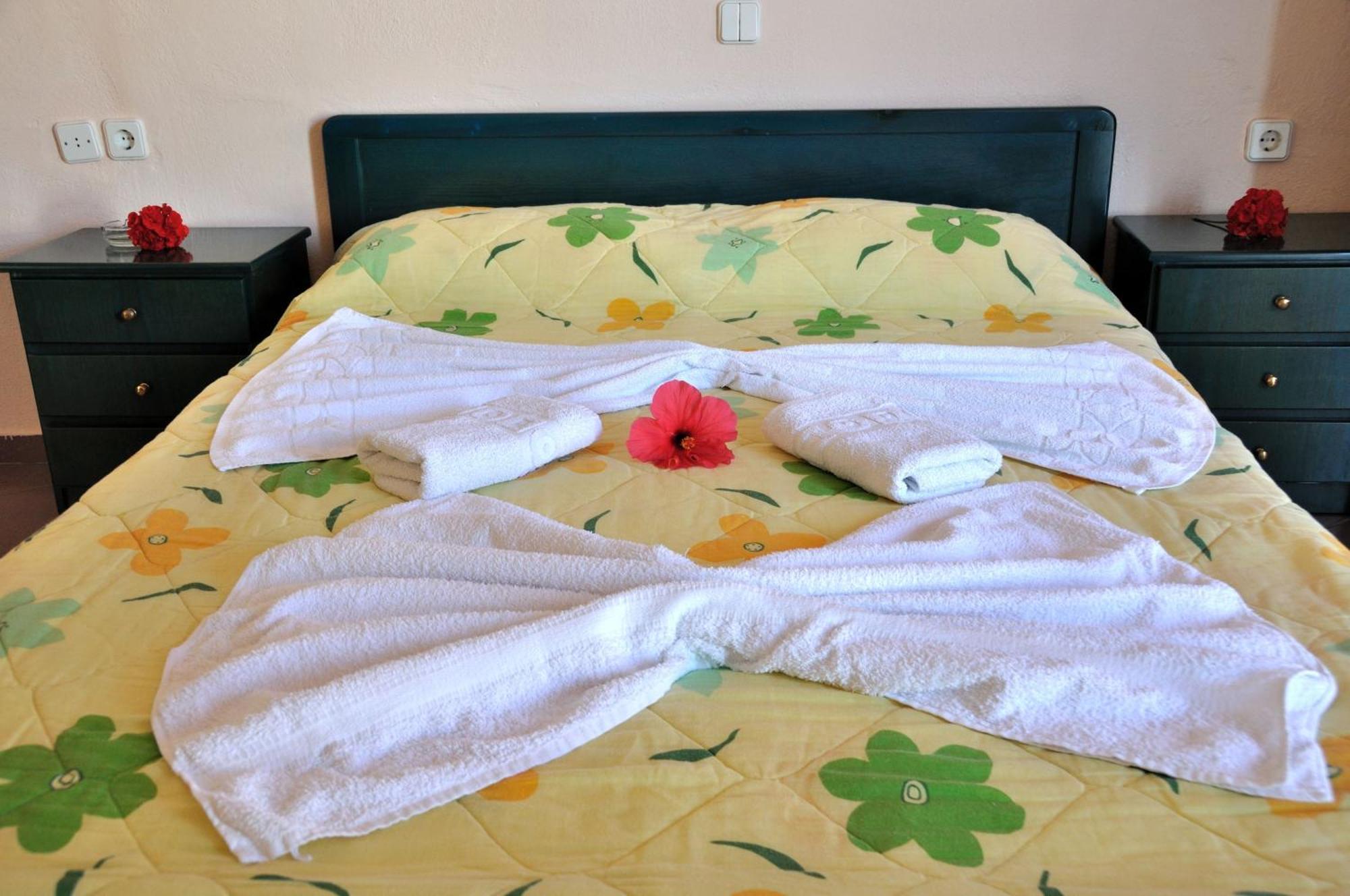 Ilias Studios - Rooms Patitírion Zewnętrze zdjęcie